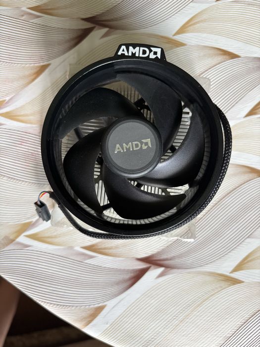 Стоков охладител от Ryzen 5 3600X