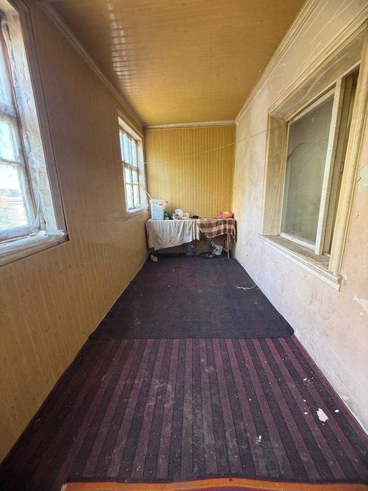 Дешево Продается 2х комнатная квартира кирпичном доме в центре ГУВД