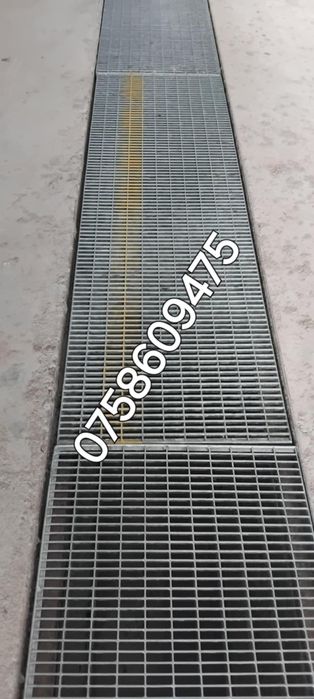 Grilaje-trepte zincate 120x24