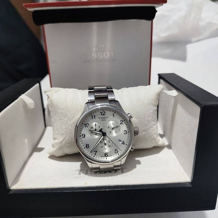 Продаются оригинальные наручные часы Tissot . Настоящие швейцарские