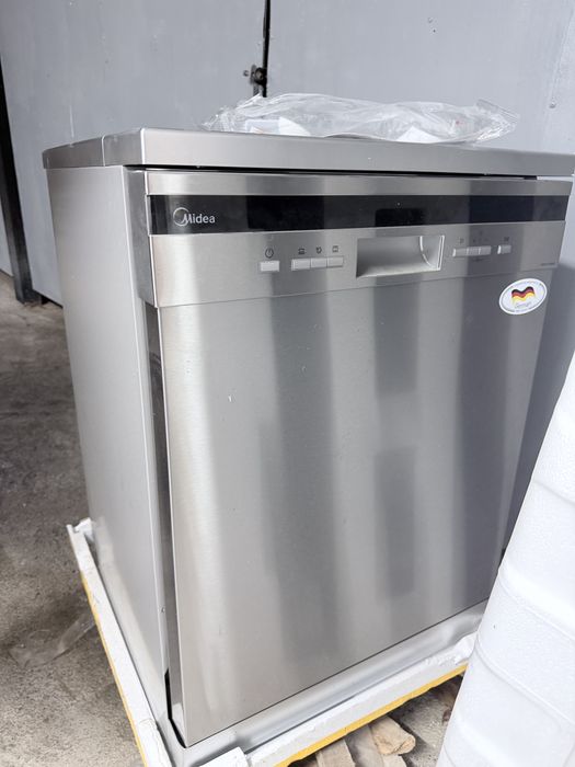Посудамоющая машина НОВАЯ! Midea