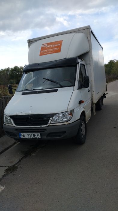 Vand sau schimb sprinter cu lift omologat
