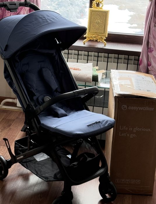 Продам коляску easywalker