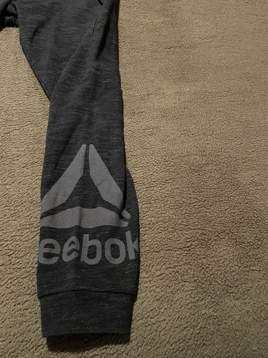 Анцунг reebok