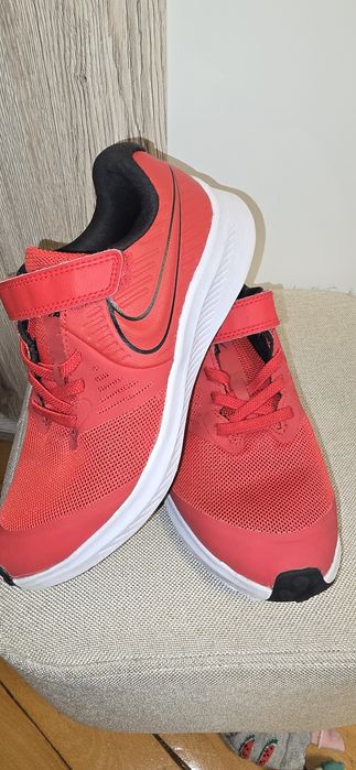 маратонки NIKE srat RUNNER