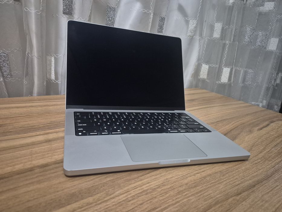 MacBook Pro 2023 M2 Pro