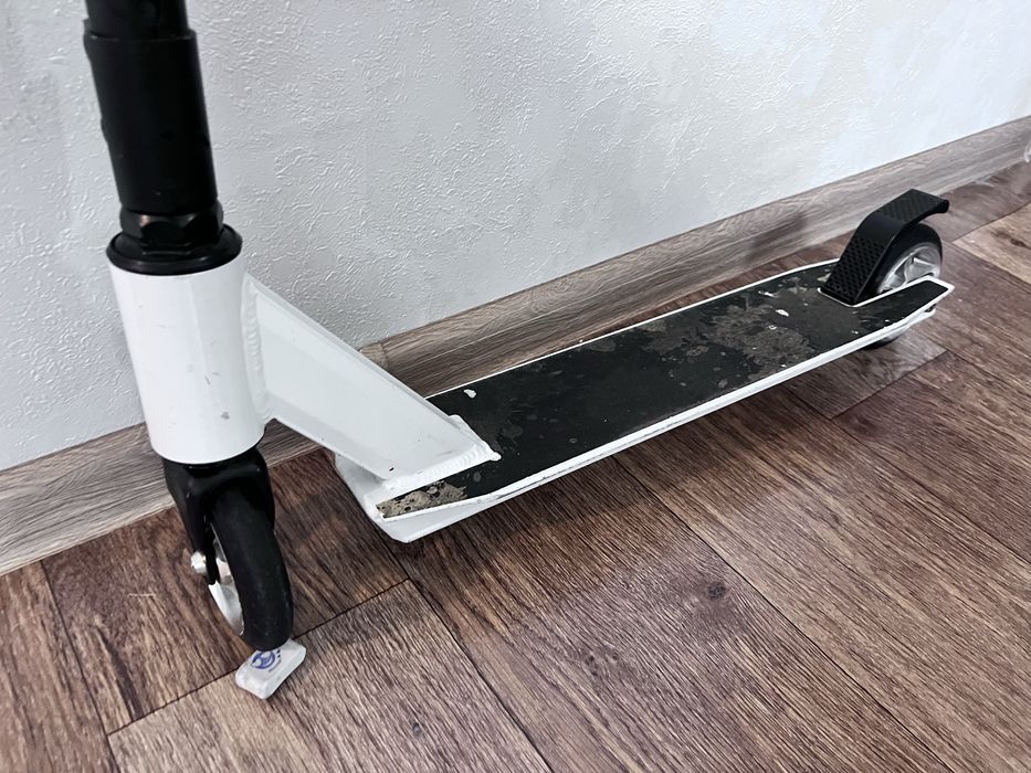 Самокат трюковой