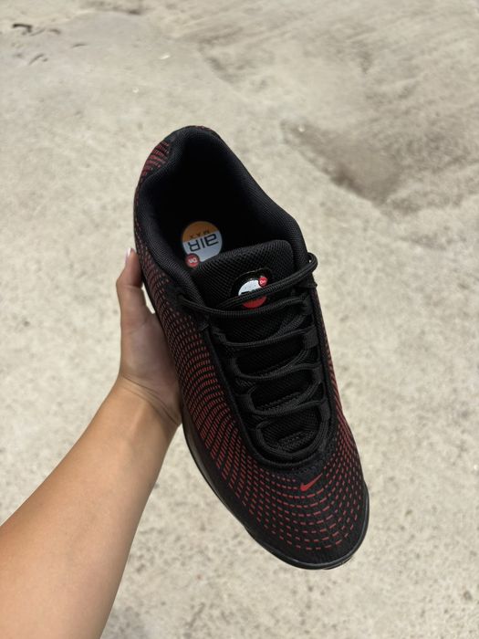 Dn Black and Red