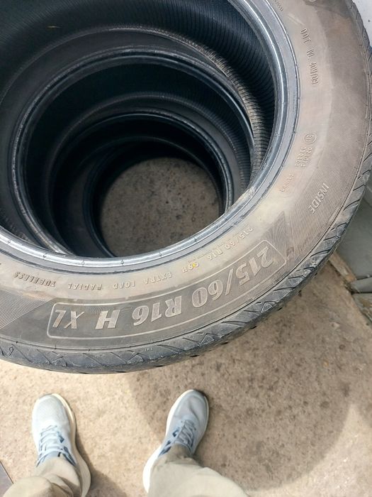 Шины летние 215/60/16