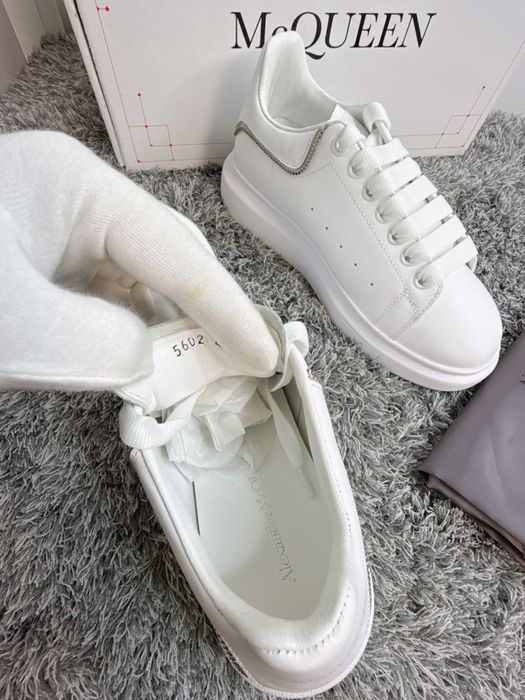 Adidași Alexander McQueen