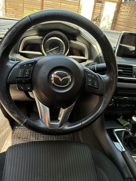 Mazda 3 1.5 skyactive