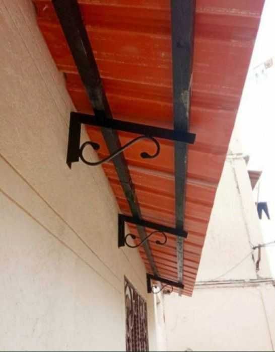 Установим. козырек.