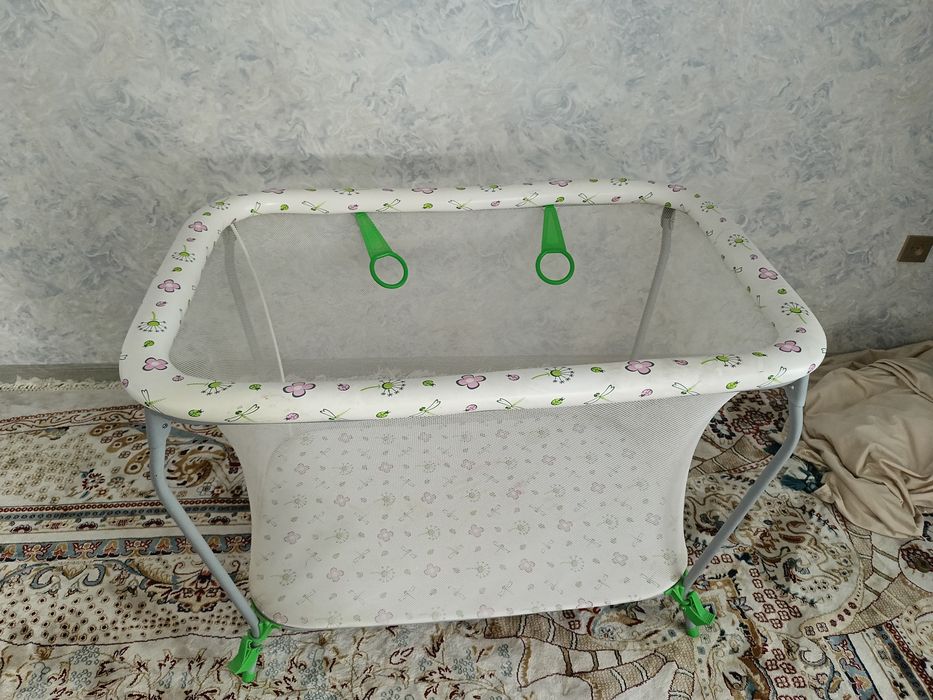 Манеж почти новый