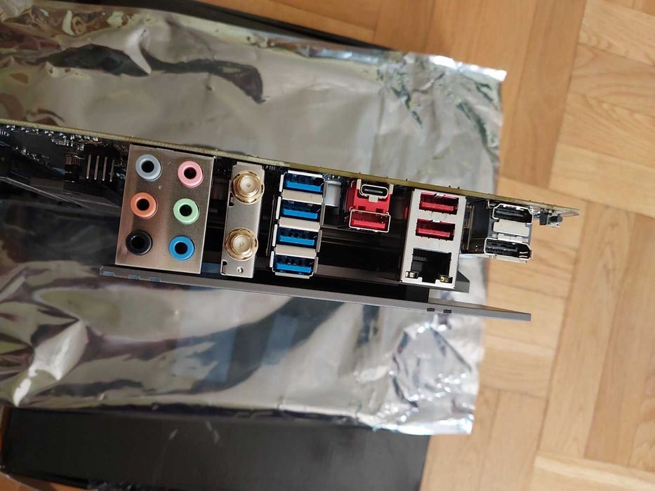 AMD Ryzen 5 7500X3D + MSI B650 Gaming Plus Wi-Fi