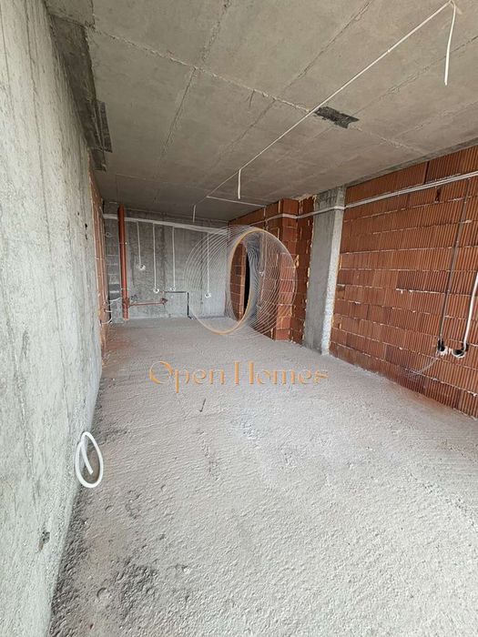 Продава се Двустаен апартамент в Пловдив, Южен - 60 кв.м за 672 €/кв.м - Снимка #1