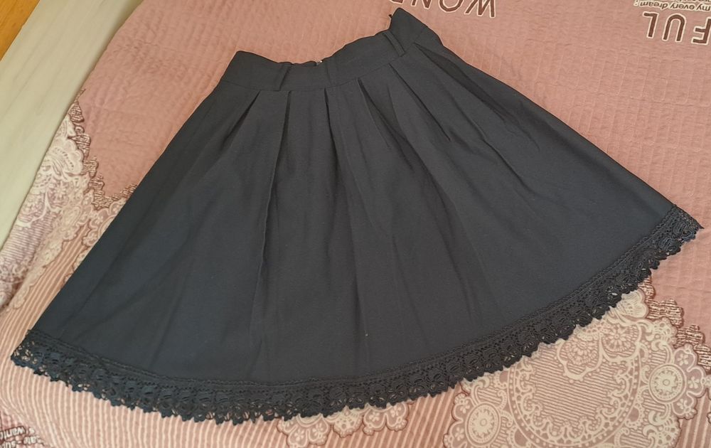 Продаётся школьная форма для девочек на 8 лет