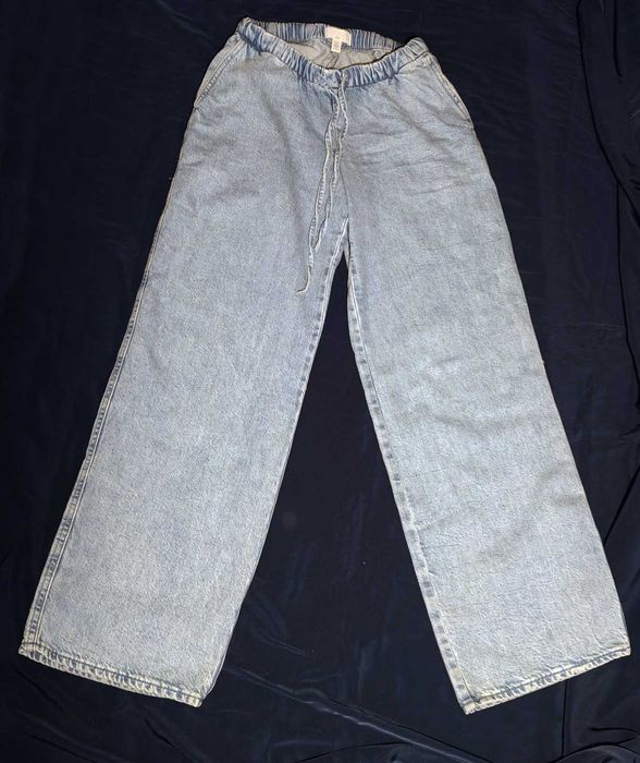 blugi H&M evazati, purtati o sigura data