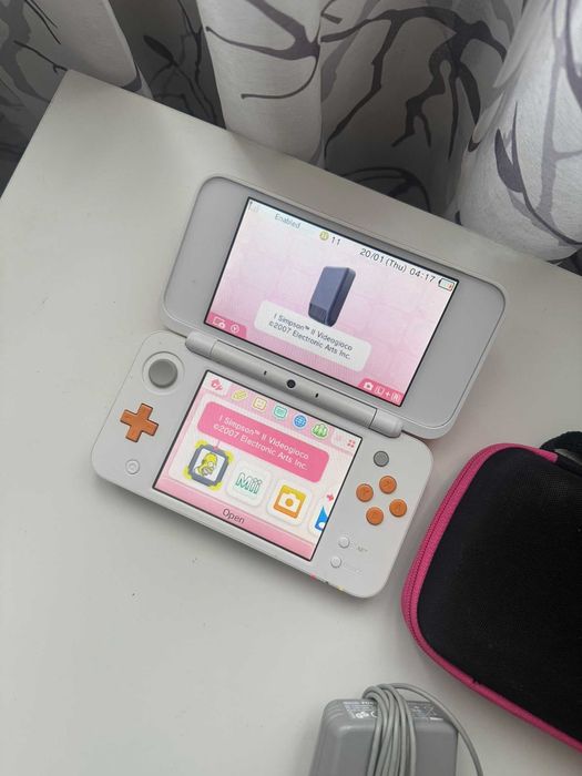 Consola Nintendo New 2Ds Xl, White & Orange