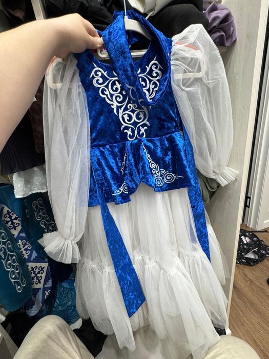 Продам детское нарядное платье