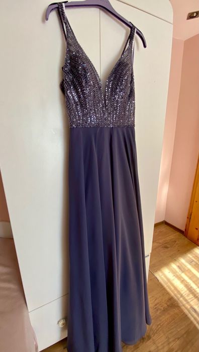 Официална рокля с циркони