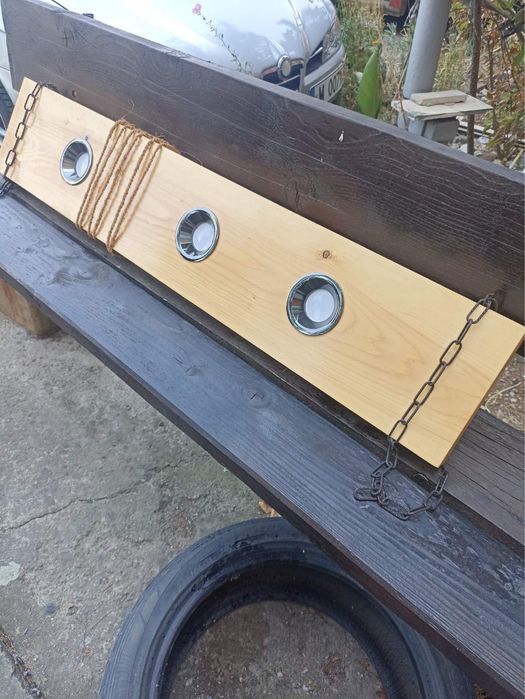 Дървена декорация