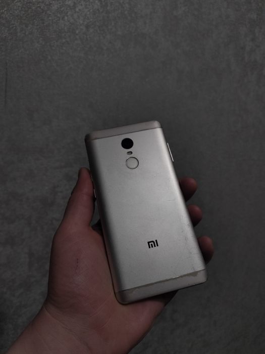 Продам телефон рабочий