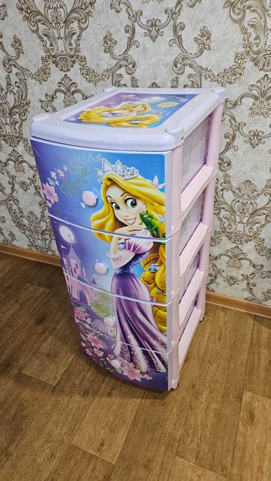Продам детский пластиковый комод.