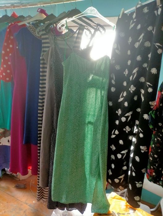 Продам женские вещи