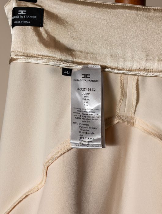 Пола Elisabetta Franchi, модел с волани, размер 40[S], като нова