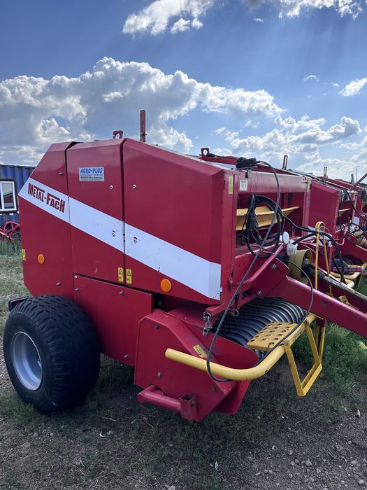 Пресс-подборщик metal-fach z562