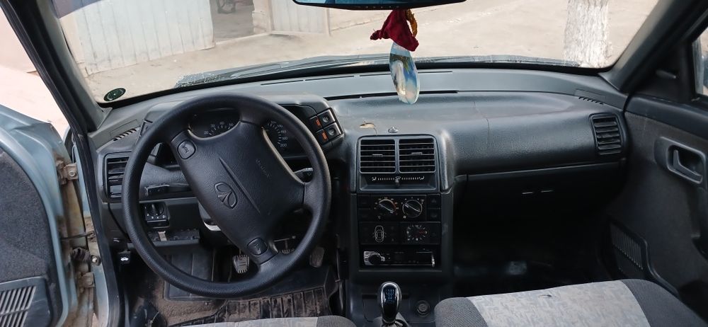 Лада 2110 сотилади