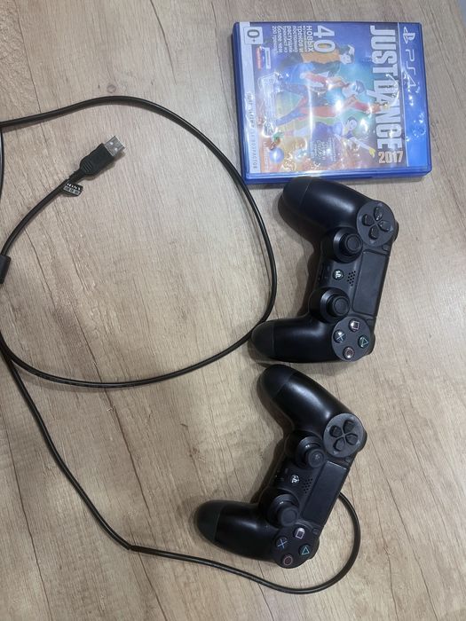 PS4 slim с аккаунтам на игры