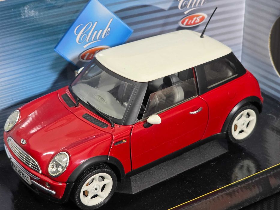 Macheta Auto 1/18 Solido Mini Cooper 2001