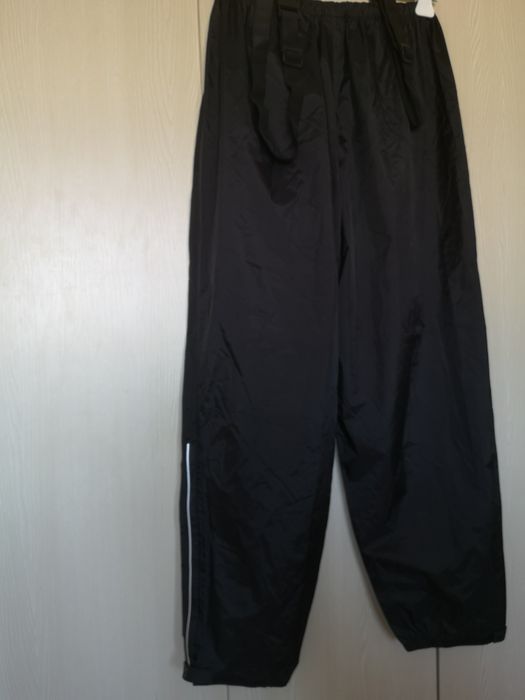 Pantaloni ploaie proof  impermeabili M si L
