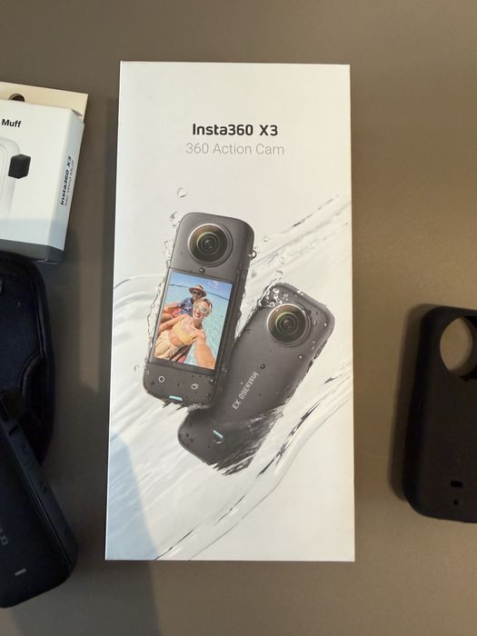 Insta360 x3 action камера + аксесоари - като нова