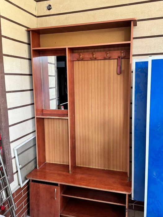 Продаётся шкаф для прихожей