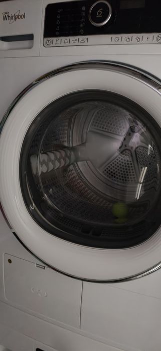 Masina de spalat si uscator Whirlpool al 6-lea simt