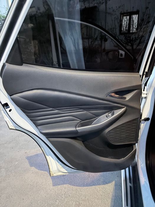 Срочно продам Tracker 2