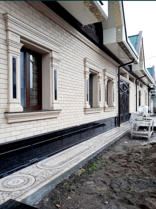 Granit usto travertin sokol fasat