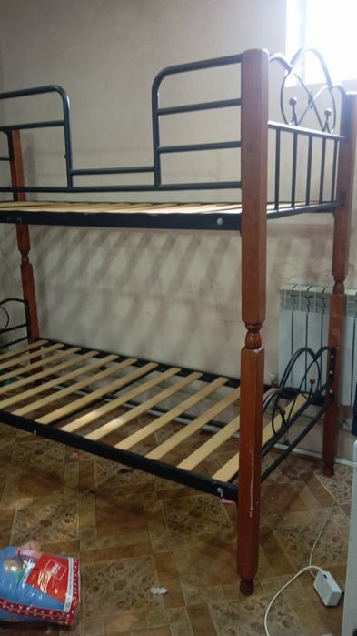 Двухъярусная кровать