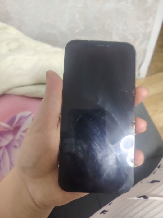 Продам iPhone 12 про