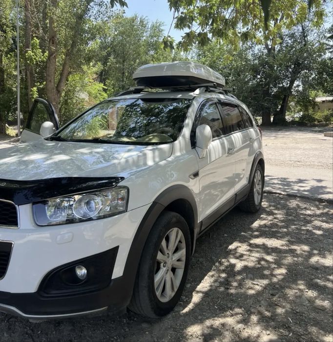 Продам автомобиль chevrolet captiva 2013