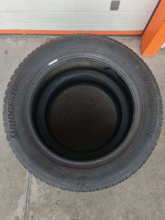 Зимни гуми 2 броя BRIDGESTONE Blizzak LM005 235 55 R18 дот 2423