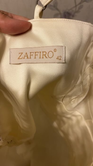 Продам красивое платье