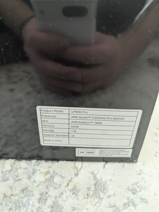 Mini-PC Minisforum UM890 Pro Ryzen 9 64GB Ram DDR5 1TB -Sigilat-