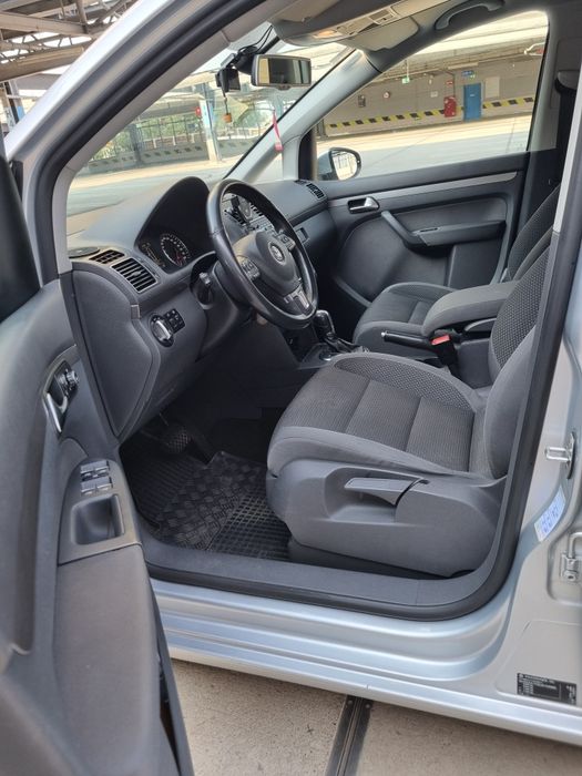 Volkswagen Touran 2.0 TDI DSG (140 CP) 2012 – Interior Impecabil / Tehnic Foarte Bun