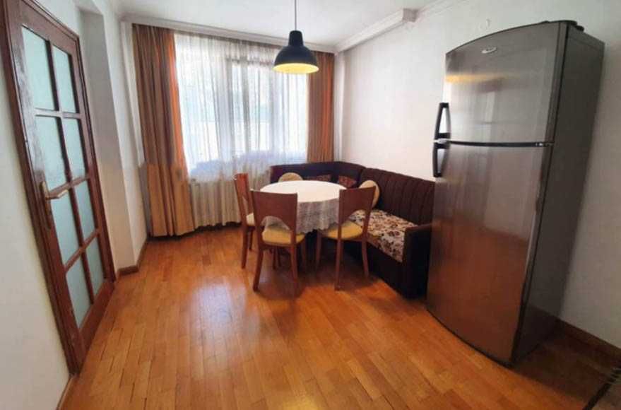 Дава се под наем Тристаен апартамент в София, Белите брези - 115 кв.м за 549 € - Снимка #1