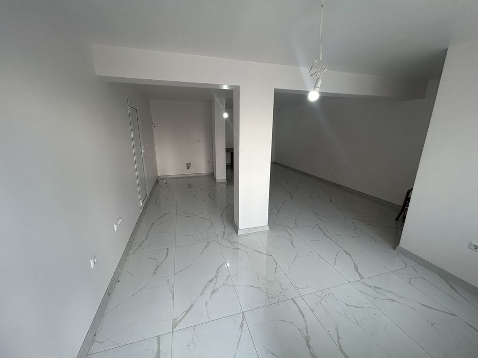 Дава се под наем  в Варна, Кайсиева градина -  кв.м за 408 € - Снимка #1