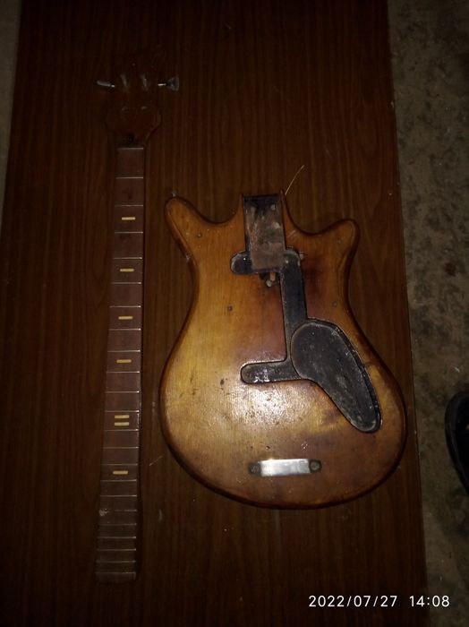 Корпус эл. гитары.