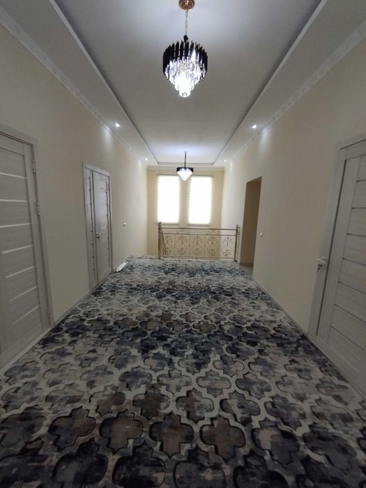 2 qavatli hovli sotiladi